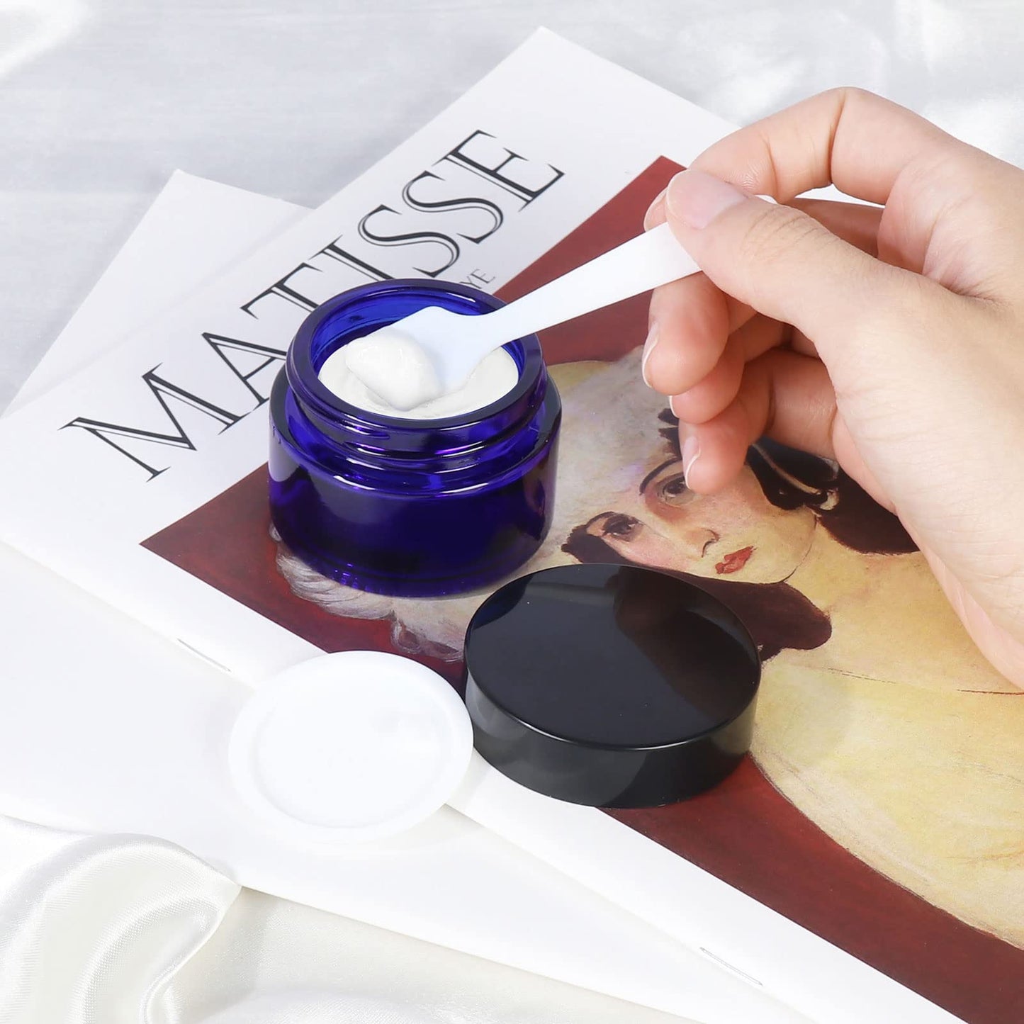 4 oz Amber Glass Round Jars with Black Lids, 6 Pack Empty Cosmetic Jars Face Cream Storage Containers for Powder,Lotion,Beauty Products,Travel Favors