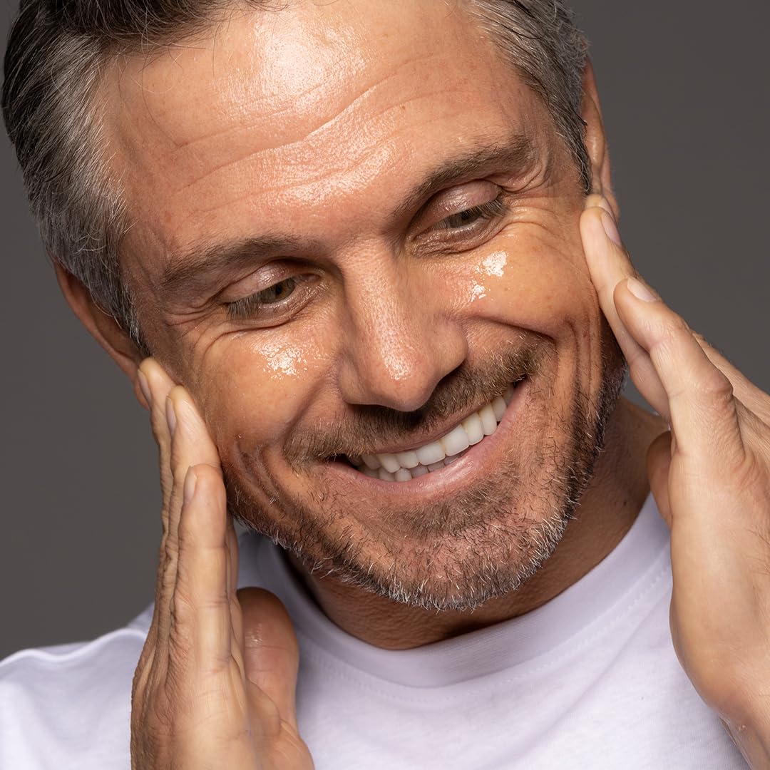 Shakeup Cosmetics Mens Skincare Routine with Free Wash Bag, including Daily Face Wash, Clarifying Toner, Anti-Ageing Serum, Daily Moisturiser, plus Wash Bag. Aka. SHAKEUP FACE 4WARD DELUXE KIT