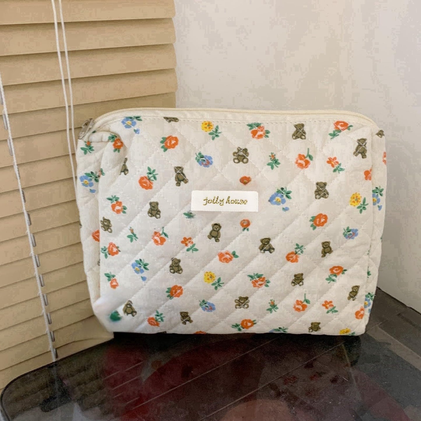 Aucuu Cotton Makeup Bag, Portable Travel Cosmetic Bag, Large Capacity Floral Toiletry Bags, Quilted Wash Bags Organizer for Women Girls