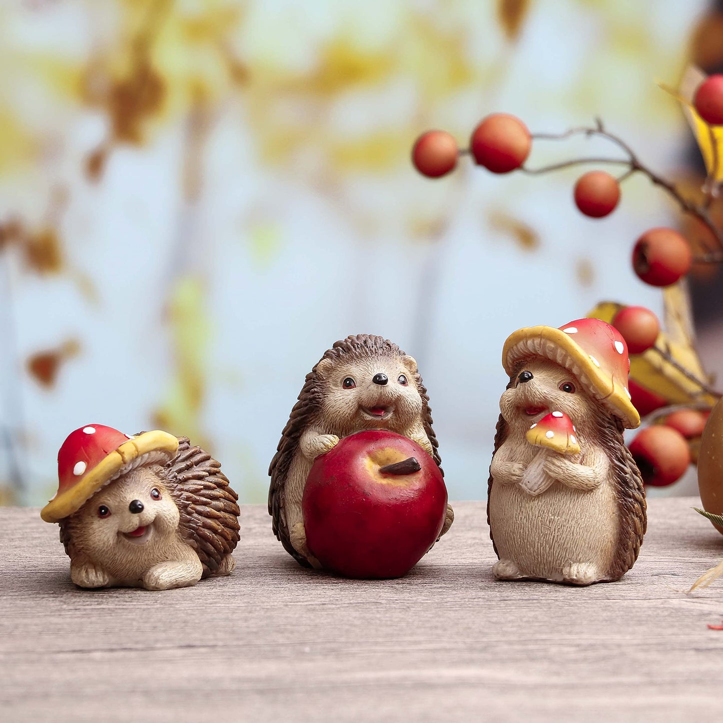 Valery Madelyn Autumn Decorations, Lovely Set of 3 Medium Hedgehogs Ornaments, Waterproof Resin Autumn Home Decor, Hedgehog Gifts for Women, Fall Decorations for Livling Room, Bedroom, Garden 7CM