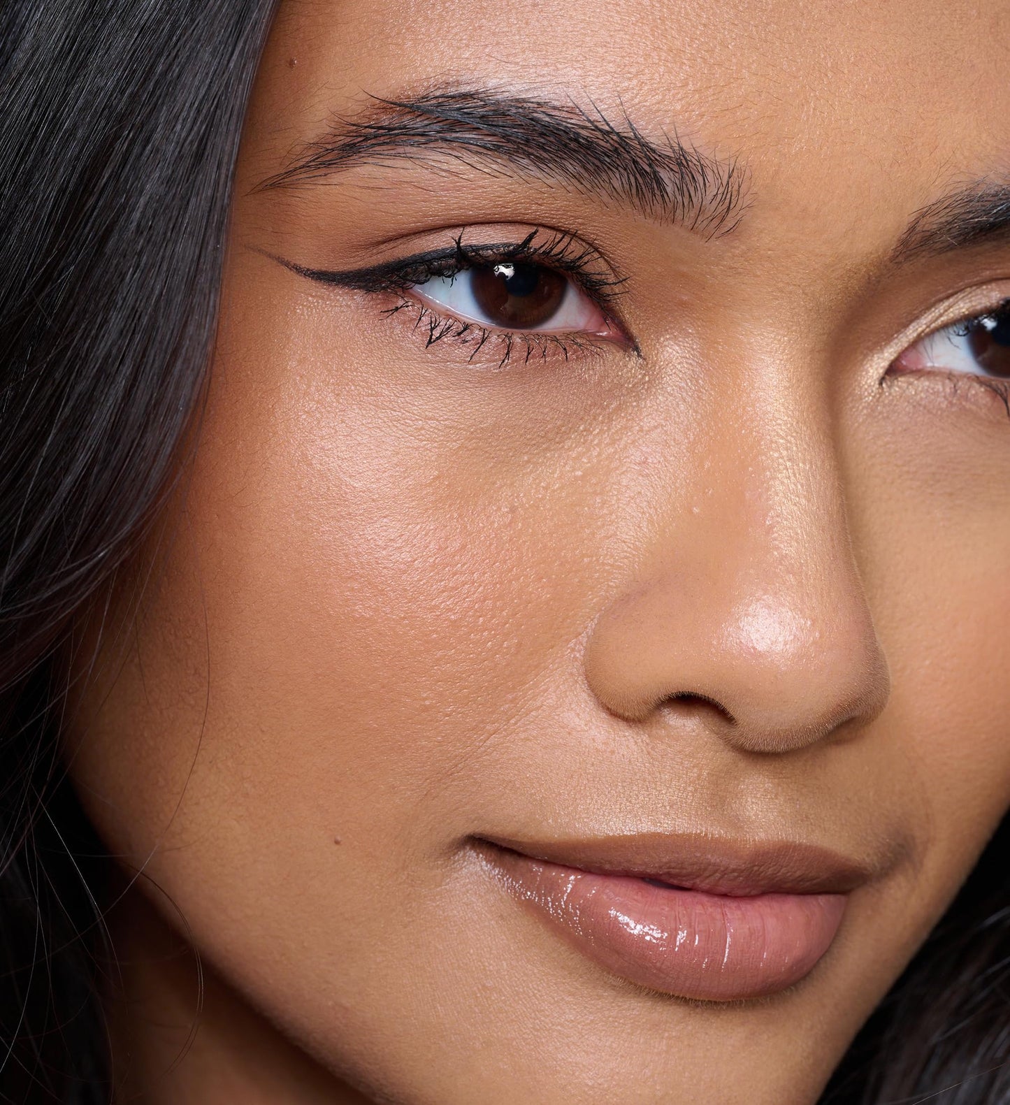 Mii Cosmetics Irresistible Face Base | 100% Pure Mineral Foundation | Award-Winning Face Powder Foundation | Vegan Formula, SPF 30 | Buildable Coverage | Flawless Finish | Precious 01 | 8g