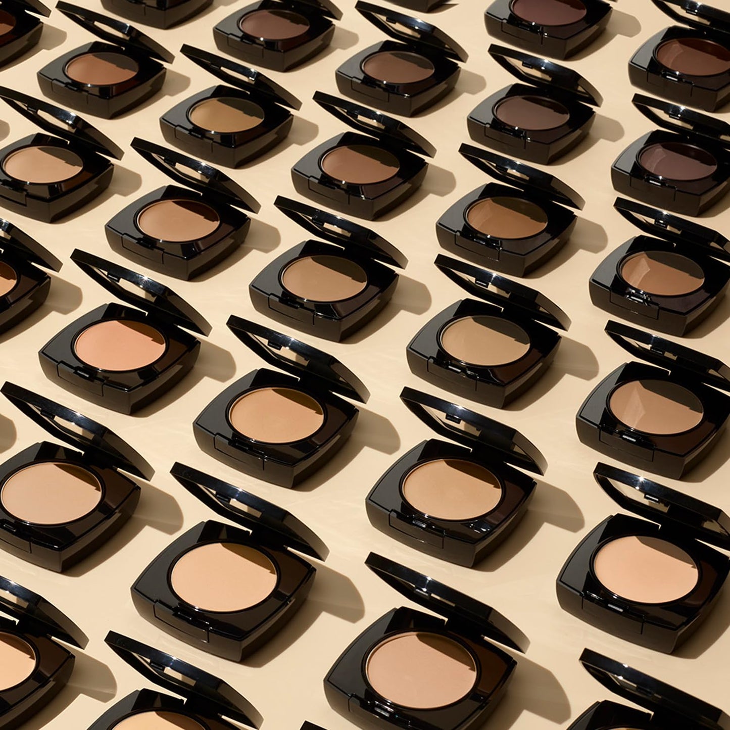 Avon True Flawless Cream To Powder Compact 3-in-1 Concealer, Foundation & Powder Nude - True Blue IQ Colour Technology