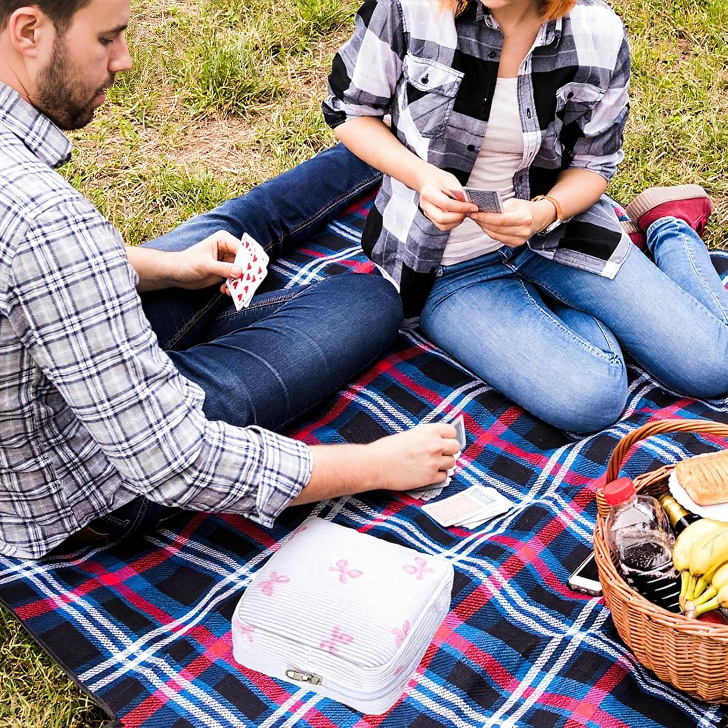 Period Bag for Women, Portable Pad Holder for Purse Pad Pouch Sanitary Napkin Storage Bag with Zipper for Teen Girls Small Make up Bags Pouch for Feminine Products